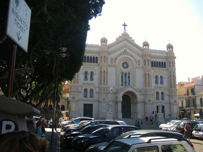 Der Dom in romanischen Stil