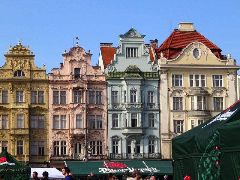 Fassaden am Platz der Republik