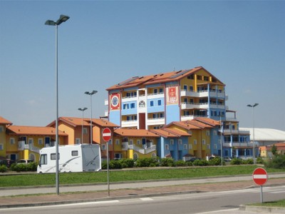Ein Neubau in Caorle