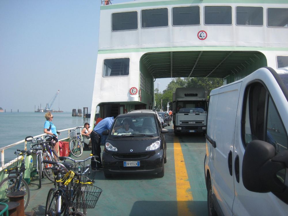 Fähre nach Pellestrina