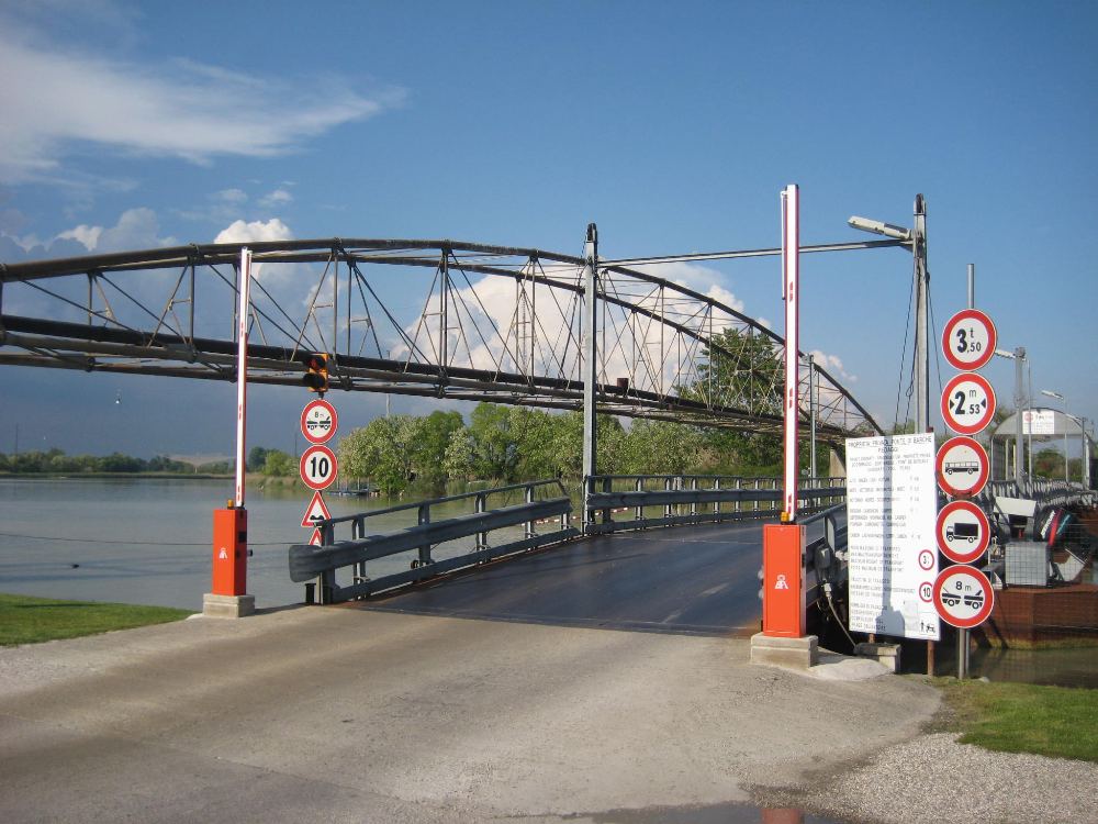 Mautbrücke , für Räder frei