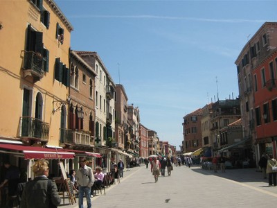 In der Via Giuseppe Garibaldi