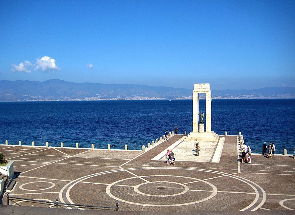 Die Meerenge von Messina