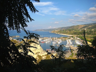 Der Hafen von Tropea